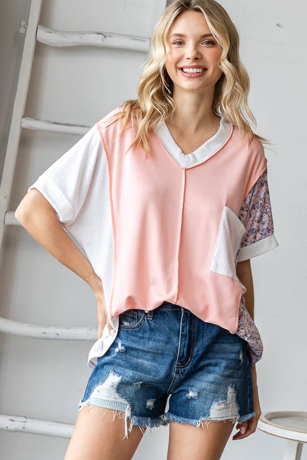 Color Block Front Pocket Raw Seams Short Sleeves Top - Purses & Pearls