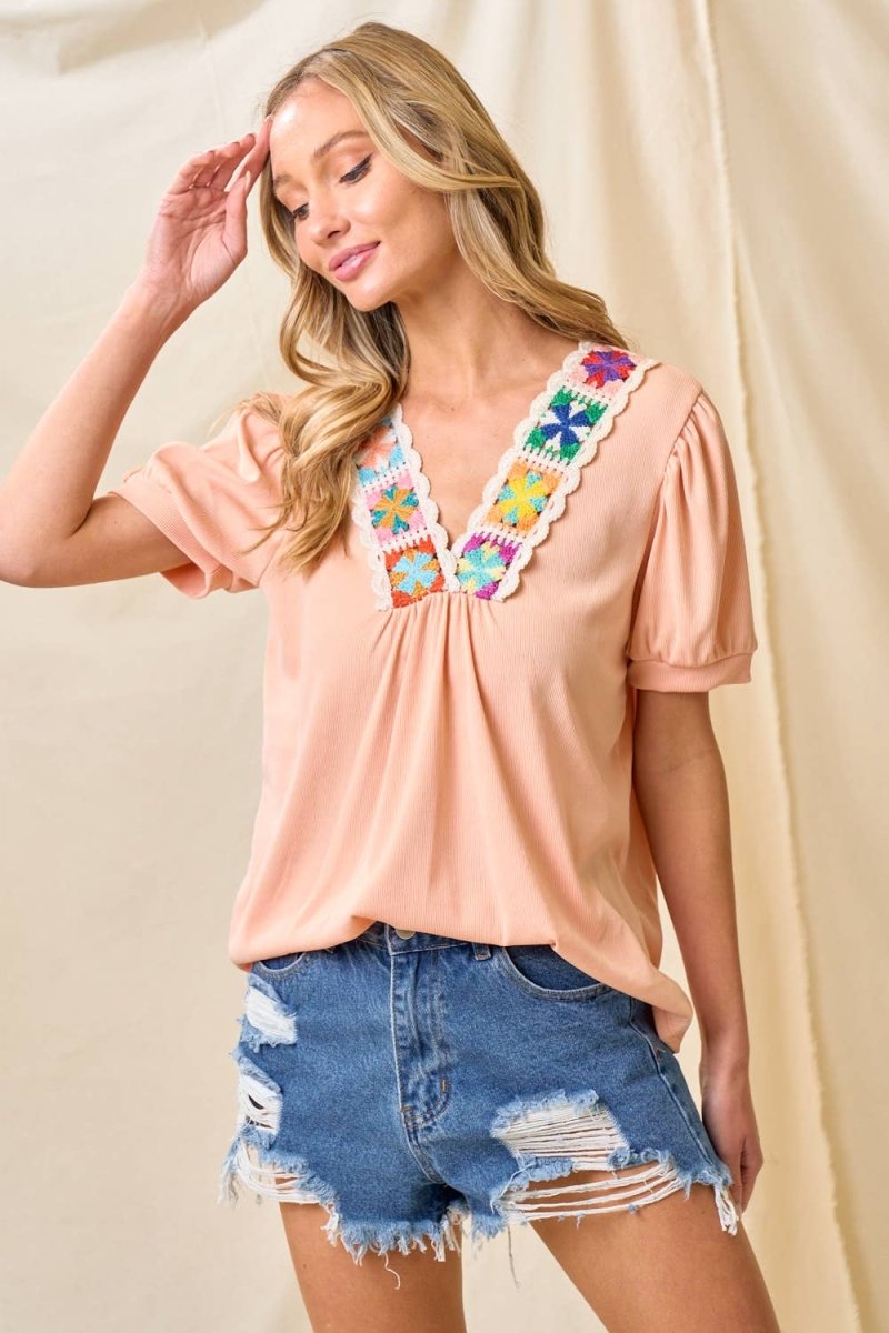 Fridas Casual Top - Purses & Pearls