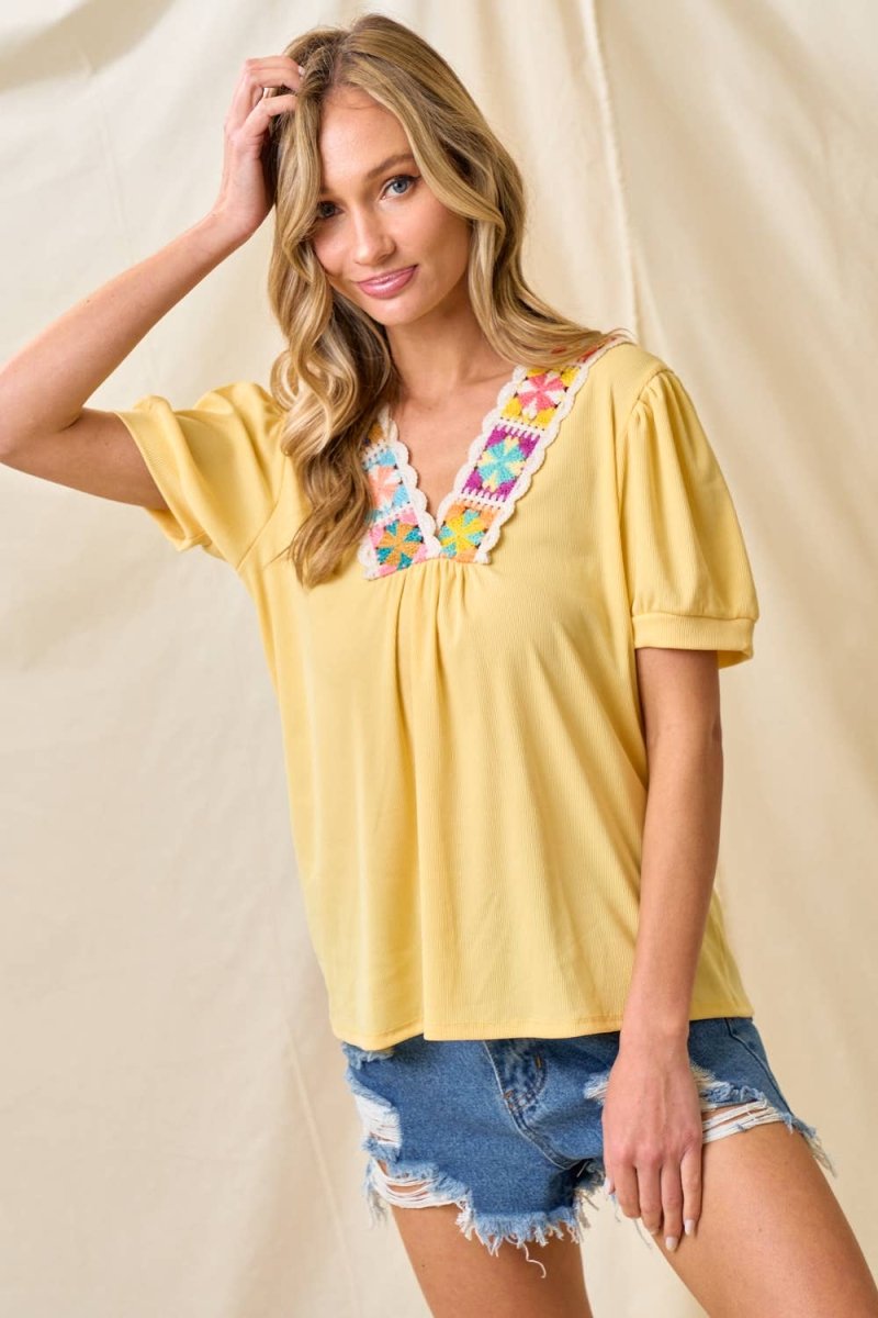 Fridas Casual Top - Purses & Pearls