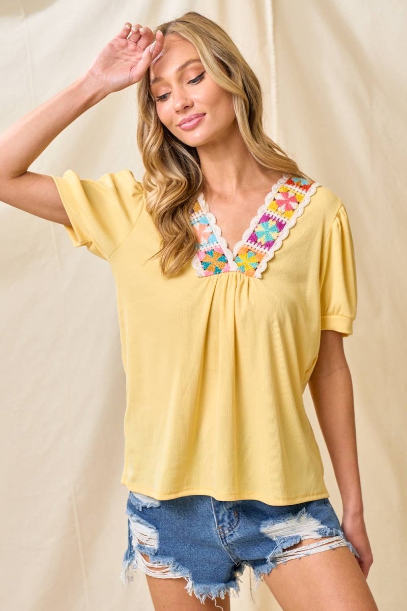 Fridas Casual Top - Purses & Pearls