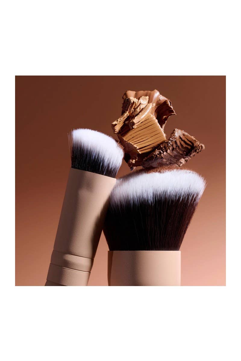 Beauty Creations Snatch and Sculpt Brush