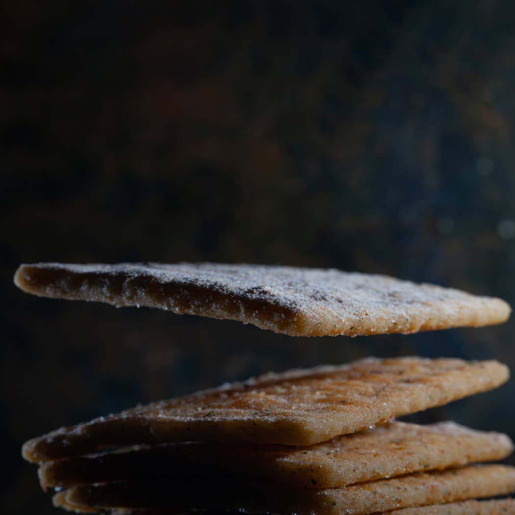 Tennessee Hot Crackers, Garlic Parmesan Flavor