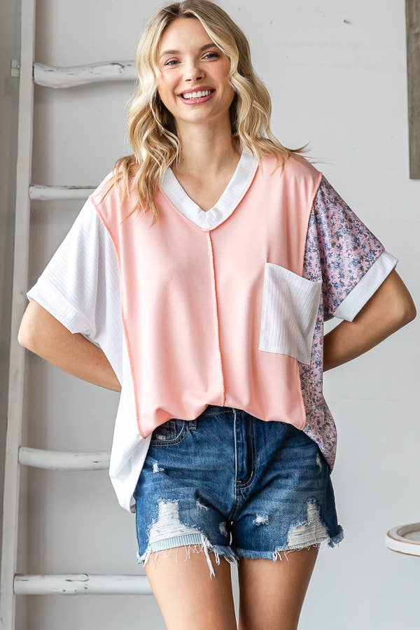 Color Block Front Pocket Raw Seams Short Sleeves Top - Purses & Pearls
