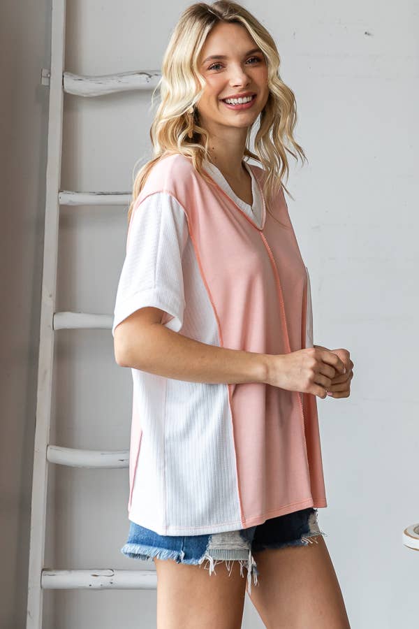 Color Block Front Pocket Raw Seams Short Sleeves Top - Purses & Pearls