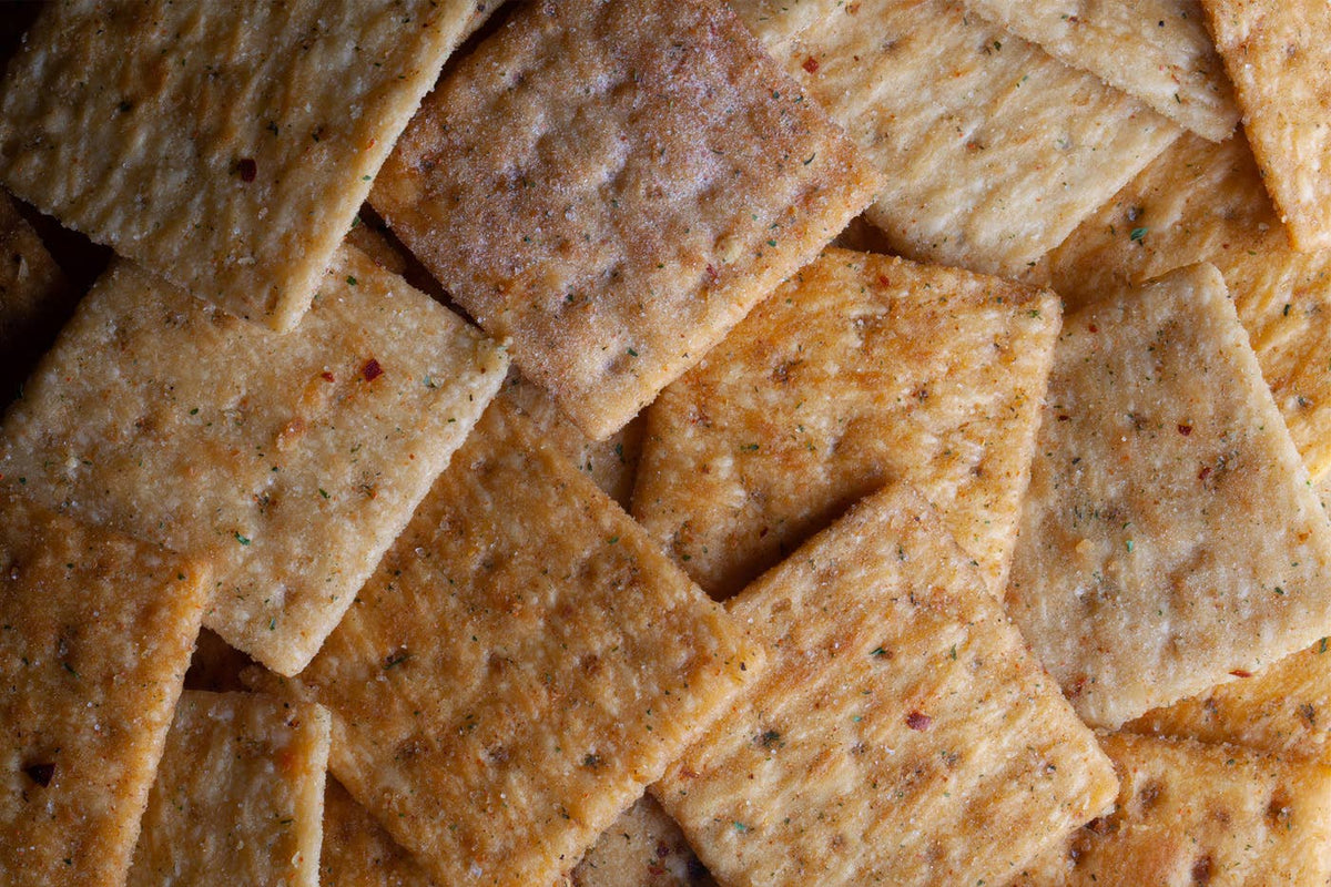 Tennessee Hot Crackers, Sour Cream & Onion Flavor