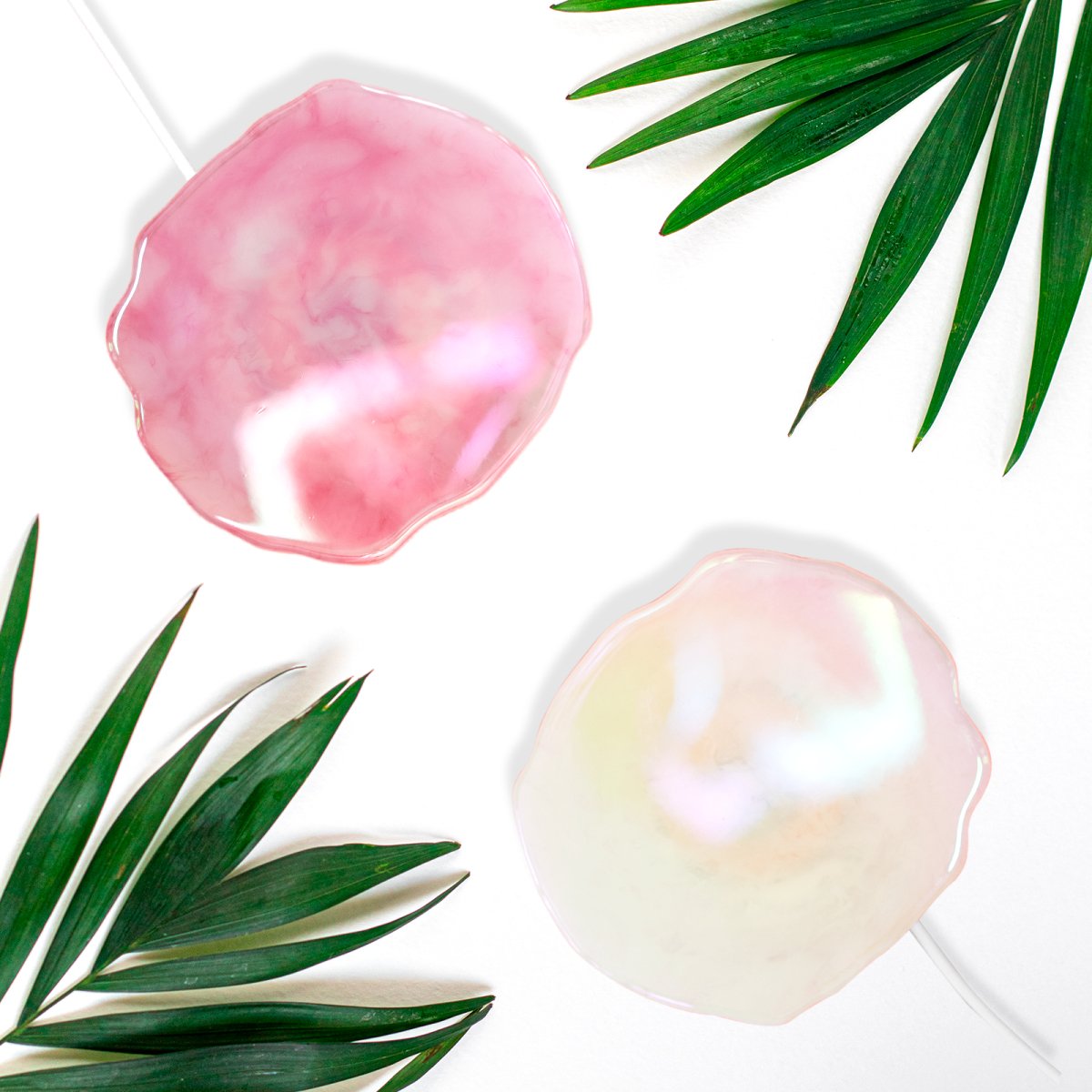 Ellie Rose - Wireless Charger - Rose Quartz Crystal Holographic - Purses & Pearls