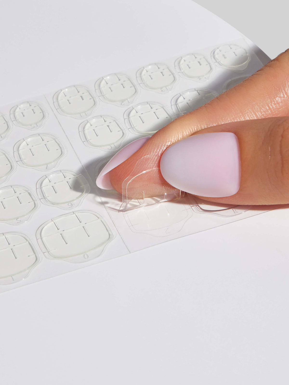 Celebritips - Gentle Lock™ Instant Nail Tabs