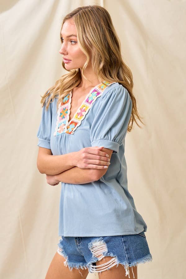 Fridas Casual Top - Purses & Pearls