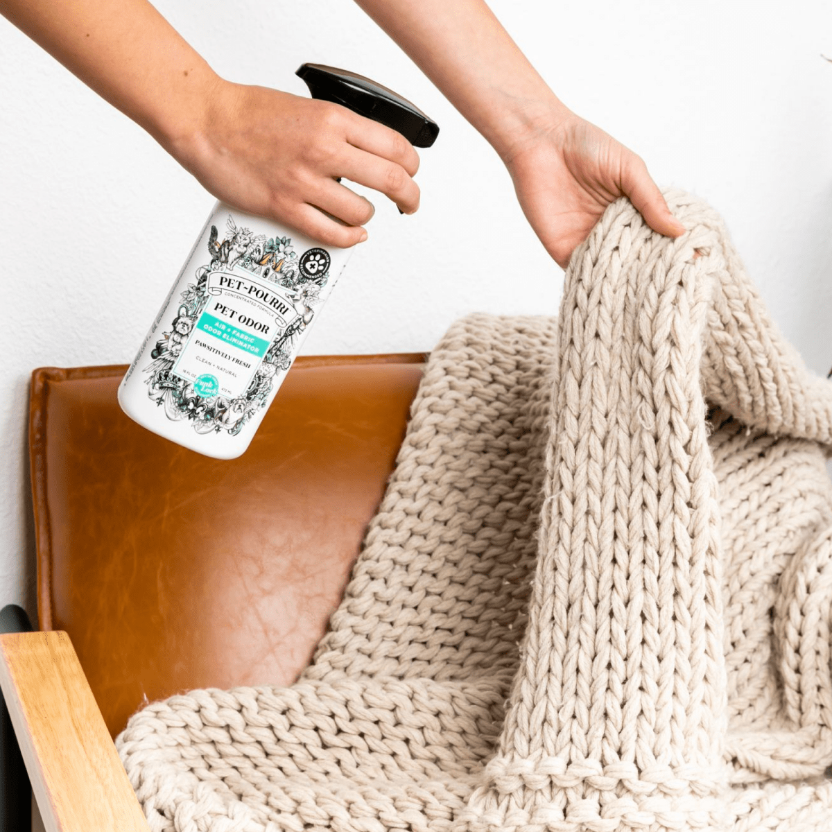 Pet~Pourri Pawsitively Fresh Air+Fabric Odor Refresher 16oz - Purses & Pearls