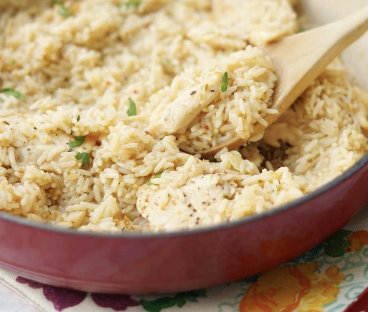 Weeknight Chicken and Rice - Purses & Pearls